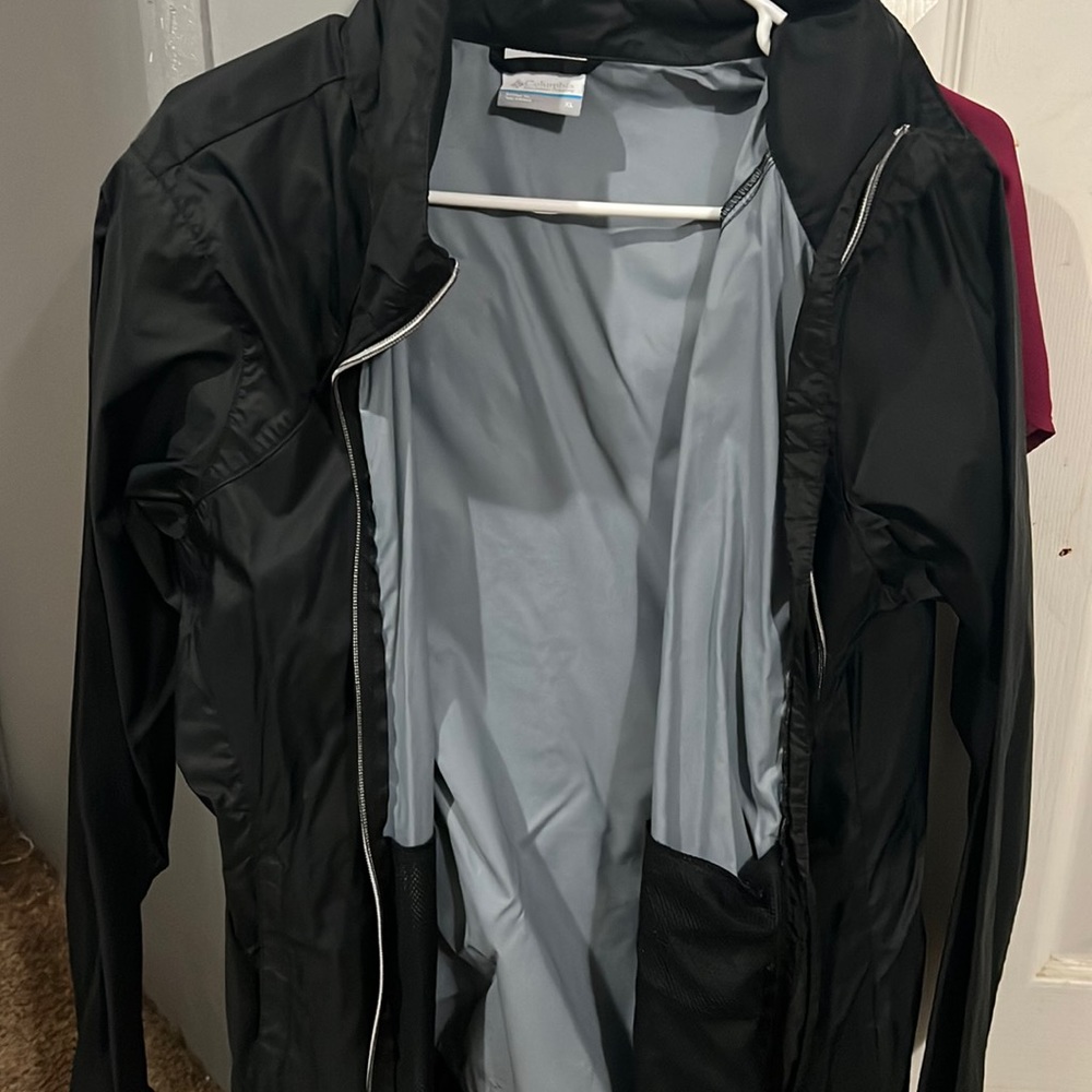 Columbia wind breaker.
